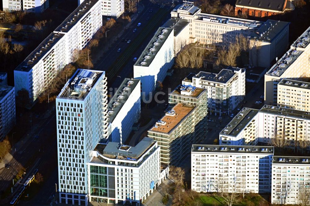 Berlin aus der Vogelperspektive: Mehrfamilienhaus-Wohnanlage Königstadt Quartier am Alexanderplatz in Berlin, Deutschland