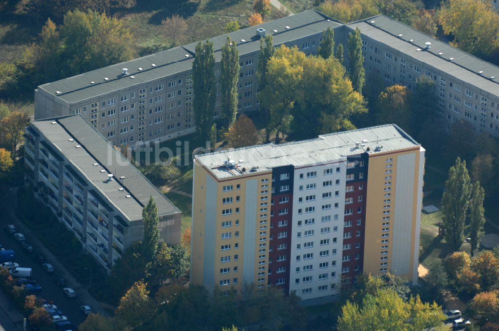 Berlin aus der Vogelperspektive: Mehrfamilienhaus- Wohngebiete nördlich der A10 / E55 in Berlin-Buch