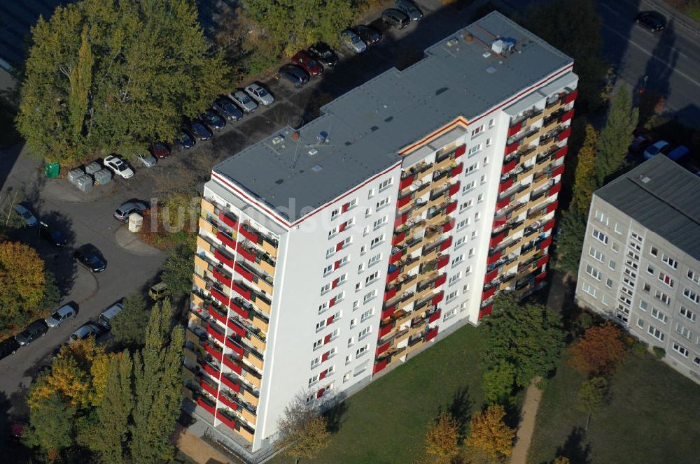 Luftbild Berlin - Mehrfamilienhaus- Wohngebiete nördlich der A10 / E55 in Berlin-Buch