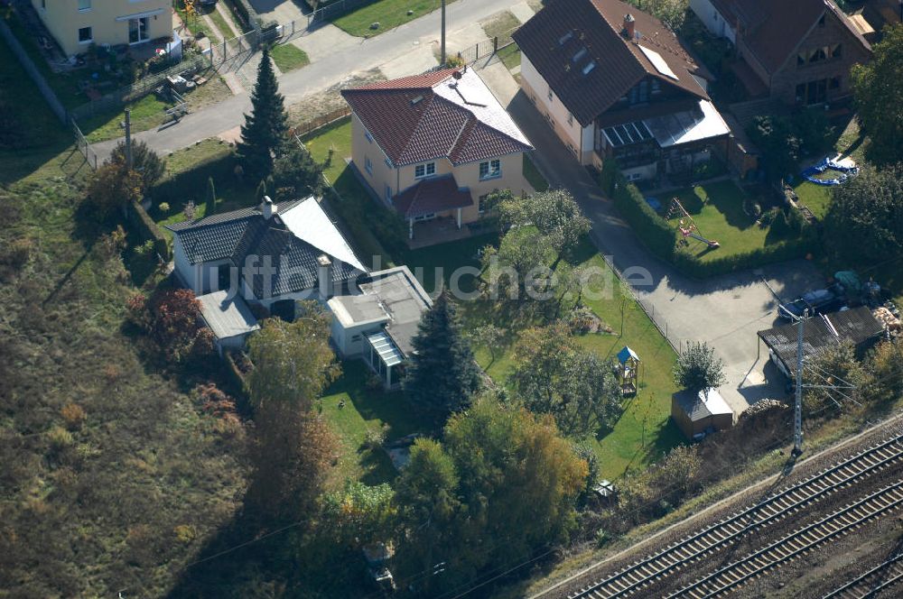 Berlin aus der Vogelperspektive: Mehrfamilienhaus- Wohngebiete südlich der A10 / E55 in Berlin-Karow