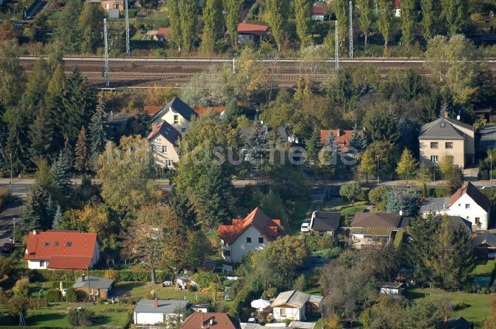 Berlin aus der Vogelperspektive: Mehrfamilienhaus- Wohngebiete südlich der A10 / E55 in Berlin-Karow