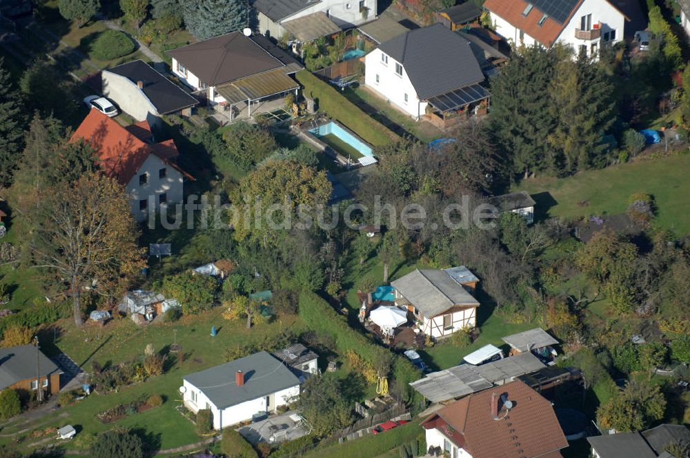 Luftbild Berlin - Mehrfamilienhaus- Wohngebiete südlich der A10 / E55 in Berlin-Karow