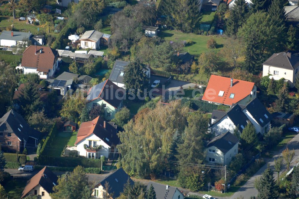 Berlin von oben - Mehrfamilienhaus- Wohngebiete südlich der A10 / E55 in Berlin-Karow