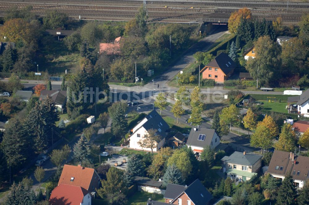 Berlin aus der Vogelperspektive: Mehrfamilienhaus- Wohngebiete südlich der A10 / E55 in Berlin-Karow