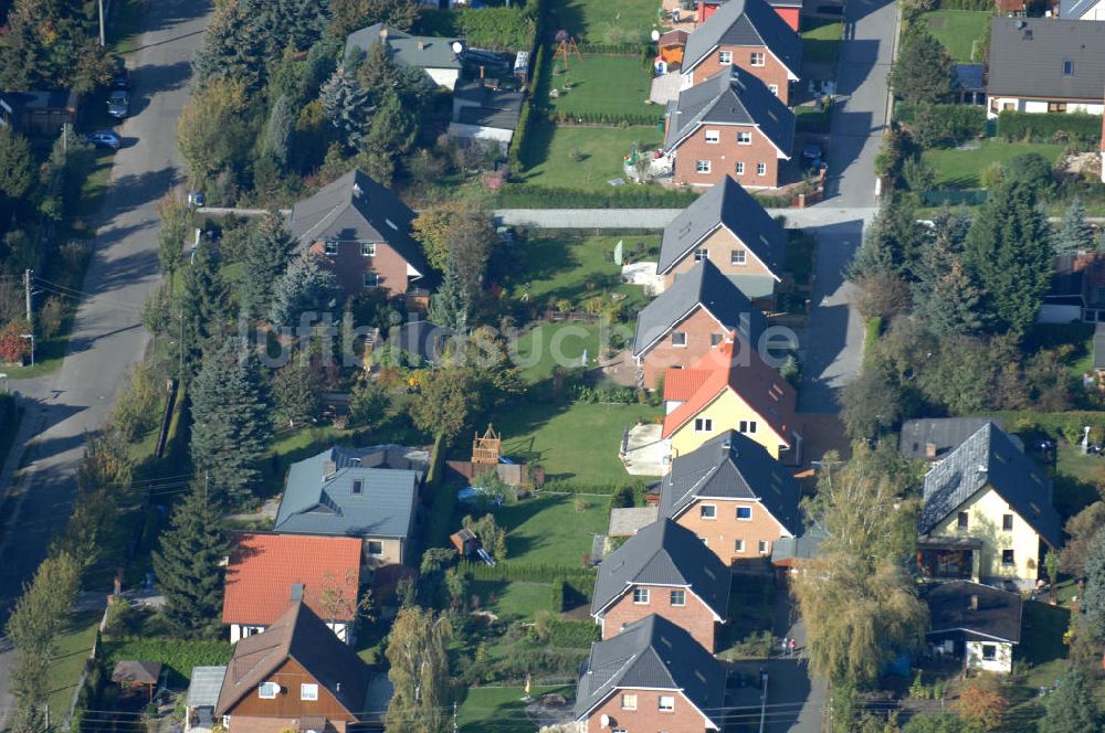 Luftaufnahme Berlin - Mehrfamilienhaus- Wohngebiete südlich der A10 / E55 in Berlin-Karow