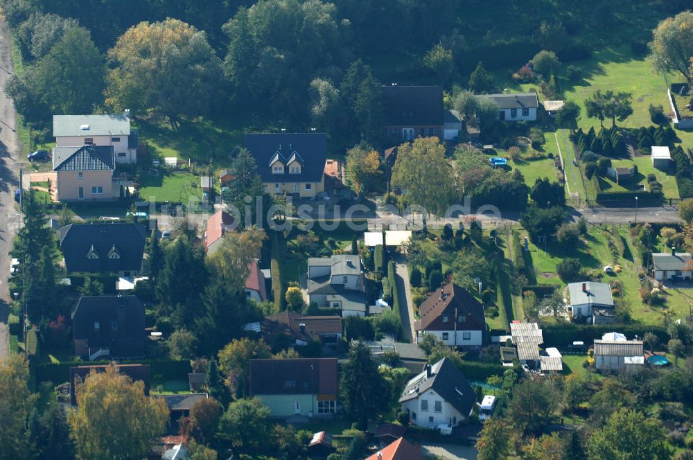 Berlin aus der Vogelperspektive: Mehrfamilienhaus- Wohngebiete südlich der A10 / E55 in Berlin-Karow