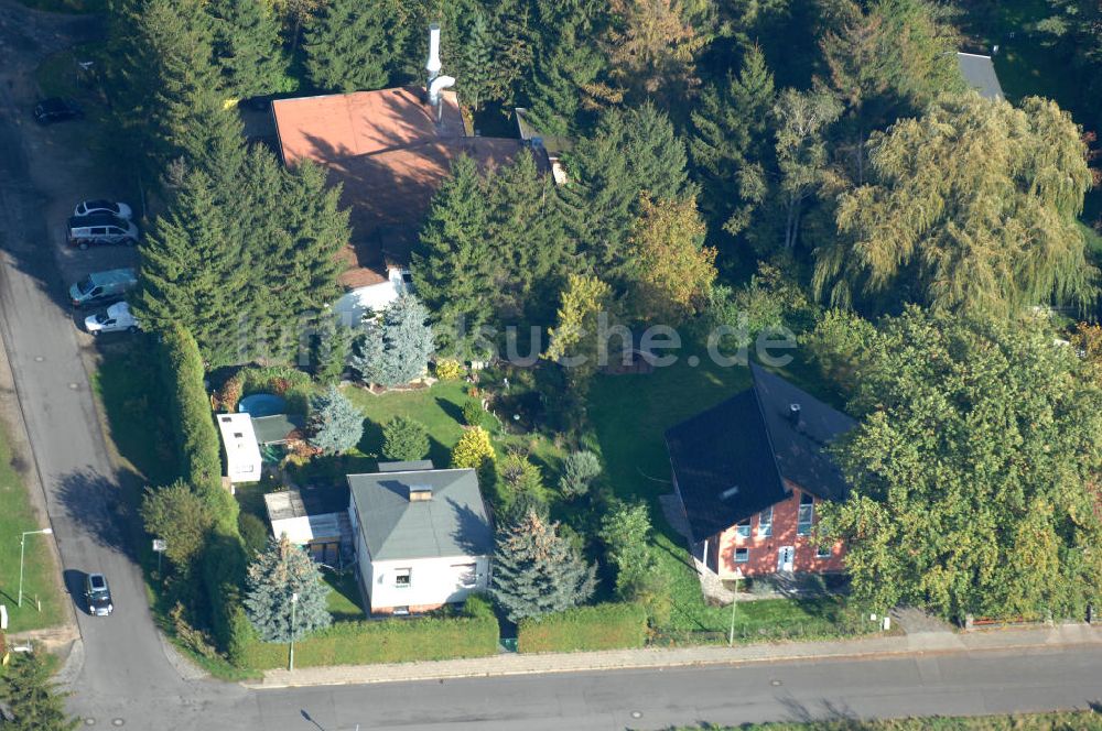 Berlin von oben - Mehrfamilienhaus- Wohngebiete südlich der A10 / E55 in Berlin-Karow