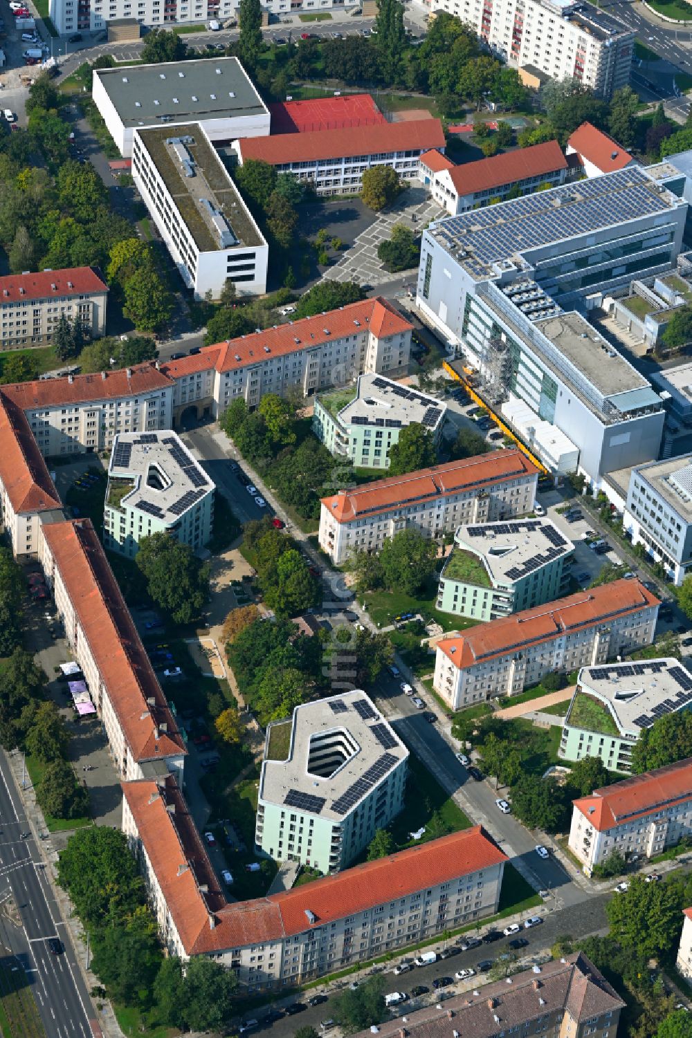 Dresden aus der Vogelperspektive: Mehrfamilienhaus-Wohnhauses Seidnitzer Straße - Grunaer Straße im Ortsteil Pirnaische Vorstadt in Dresden im Bundesland Sachsen, Deutschland