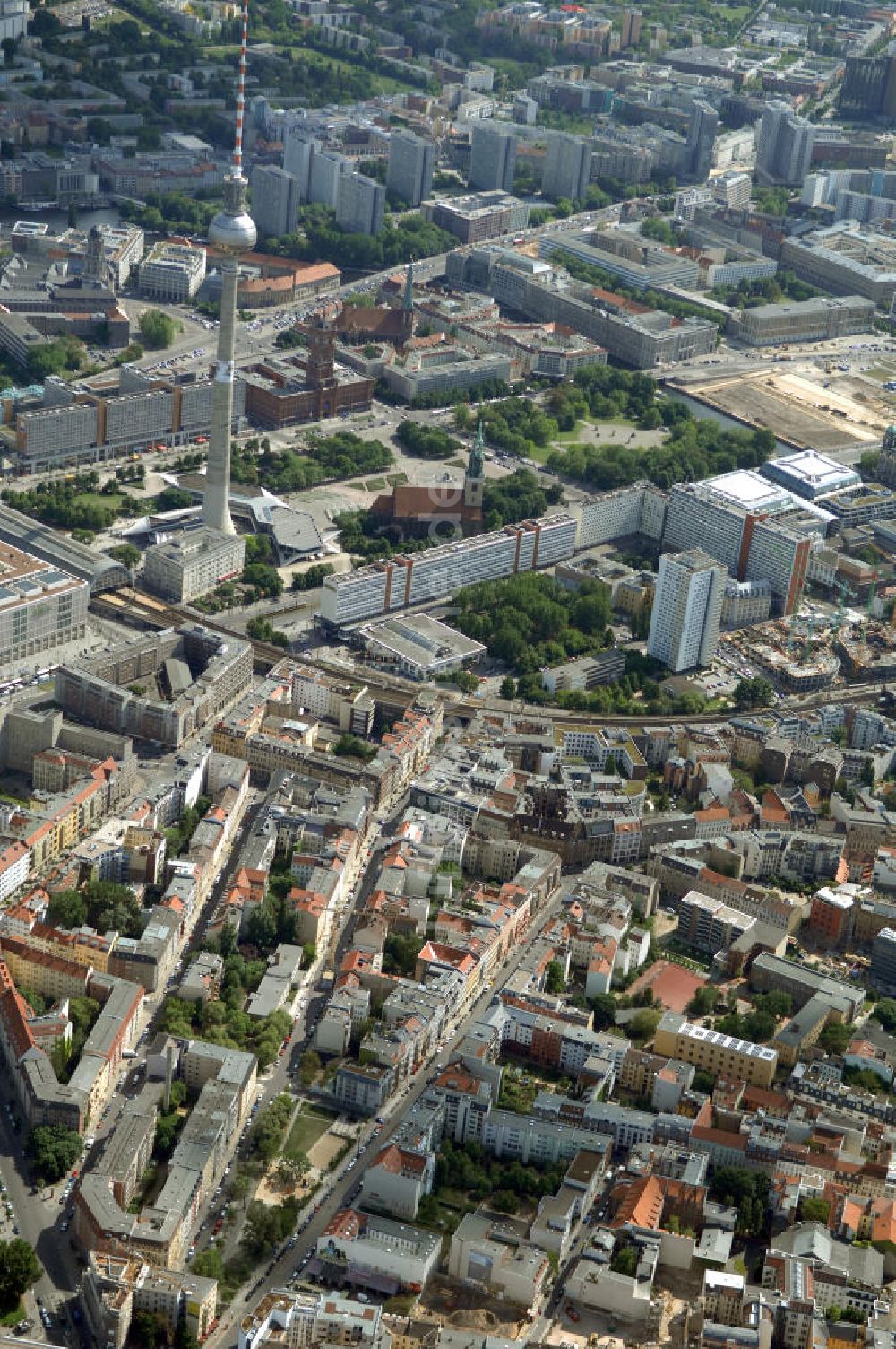 Luftaufnahme Berlin - Mehrfamilienhausneubau an der Linienstrasse 219 in Berlin-Mitte