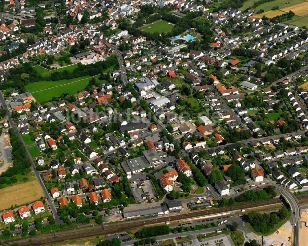 Bad Camberg aus der Vogelperspektive: Mehrfamilienhaussiedlung in Bad Camberg im Bundesland Hessen, Deutschland