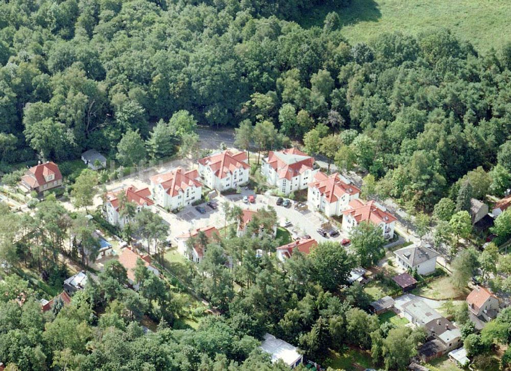 Luftbild Schildow / Brandenburg - Mehrfamilienhaussiedlung im Bereich der Hauptstraße in Schildow / Brandenburg