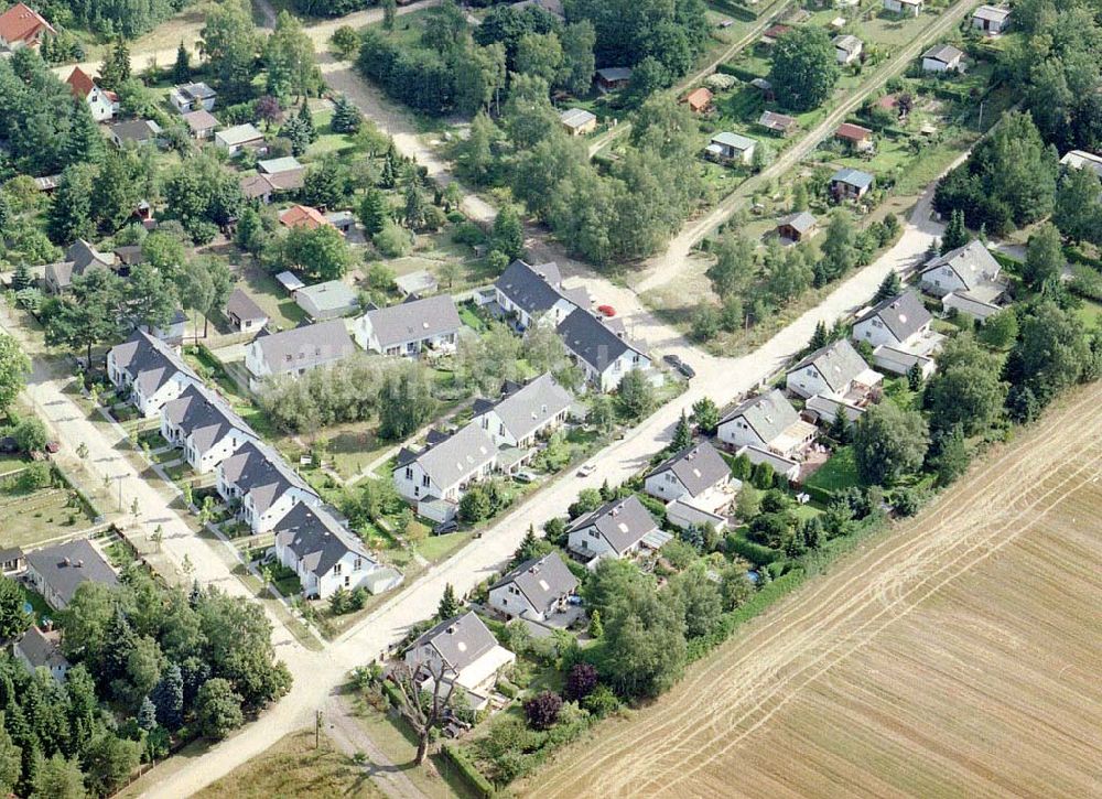 Luftbild Schildow / Brandenburg - Mehrfamilienhaussiedlung im Bereich der Hauptstraße in Schildow / Brandenburg