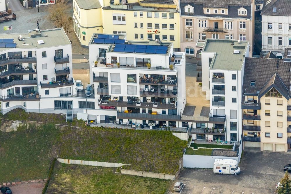 Arnsberg von oben - Mehrfamilienhaussiedlung an der Bömerstraße in Arnsberg im Bundesland Nordrhein-Westfalen, Deutschland