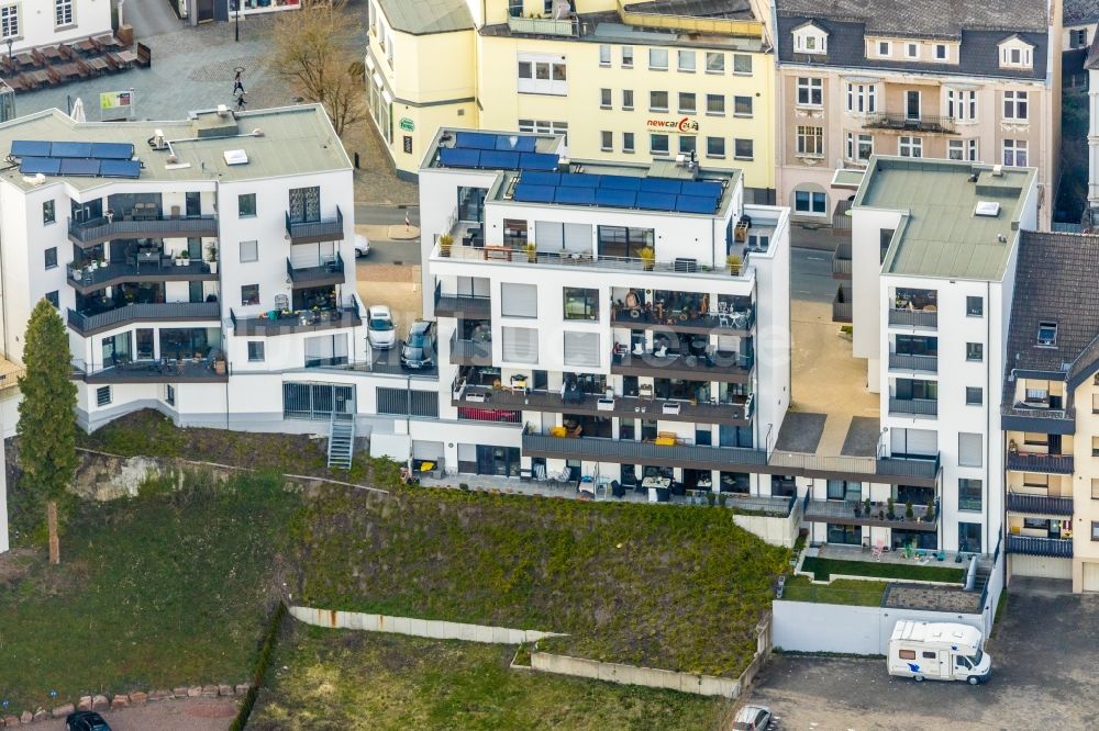 Arnsberg aus der Vogelperspektive: Mehrfamilienhaussiedlung an der Bömerstraße in Arnsberg im Bundesland Nordrhein-Westfalen, Deutschland