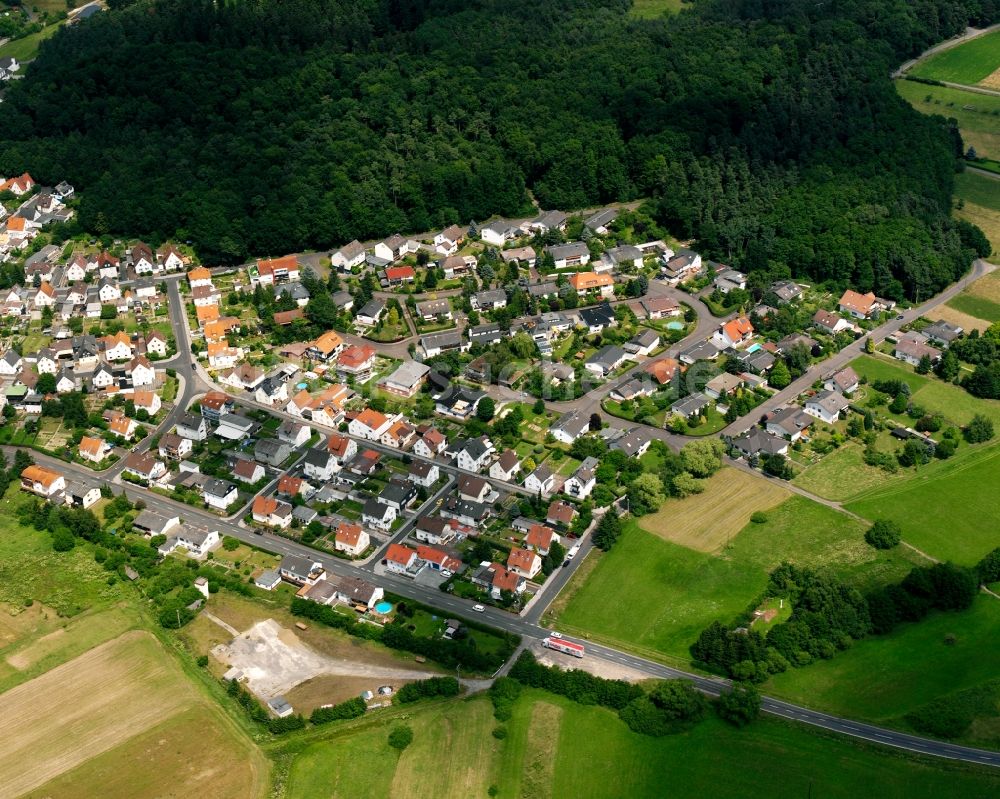 Daubringen aus der Vogelperspektive: Mehrfamilienhaussiedlung in Daubringen im Bundesland Hessen, Deutschland