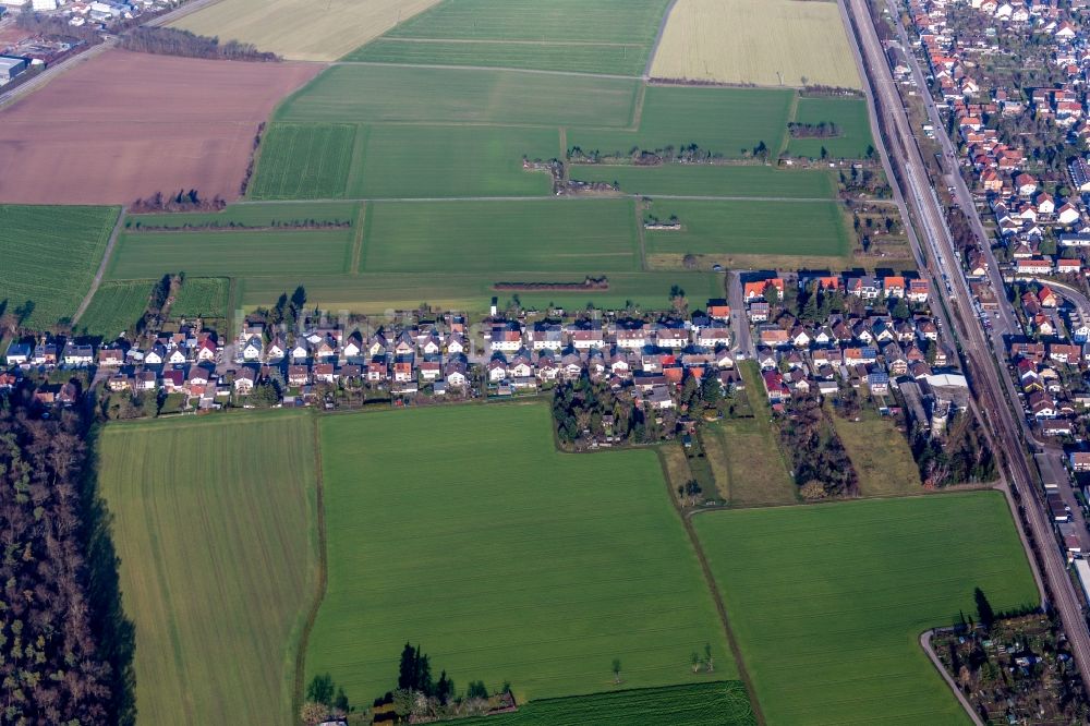 Luftaufnahme Stutensee - Mehrfamilienhaussiedlung in der Eggensteiner Straße in Stutensee im Bundesland Baden-Württemberg, Deutschland