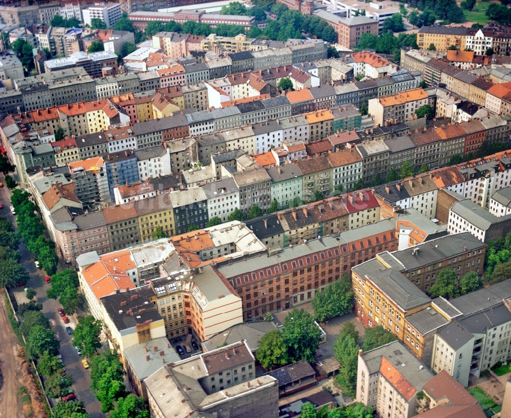 Luftbild Berlin - Mehrfamilienhaussiedlung Görlitzer Straße - Sorauer Straße - Oppelner Straße im Ortsteil Kreuzberg in Berlin, Deutschland