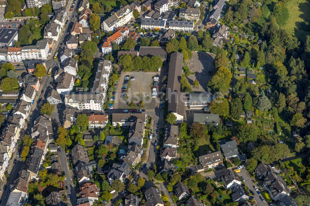 Luftaufnahme Essen - Mehrfamilienhaussiedlung am Grünhof - Waldblick in Essen im Bundesland Nordrhein-Westfalen, Deutschland