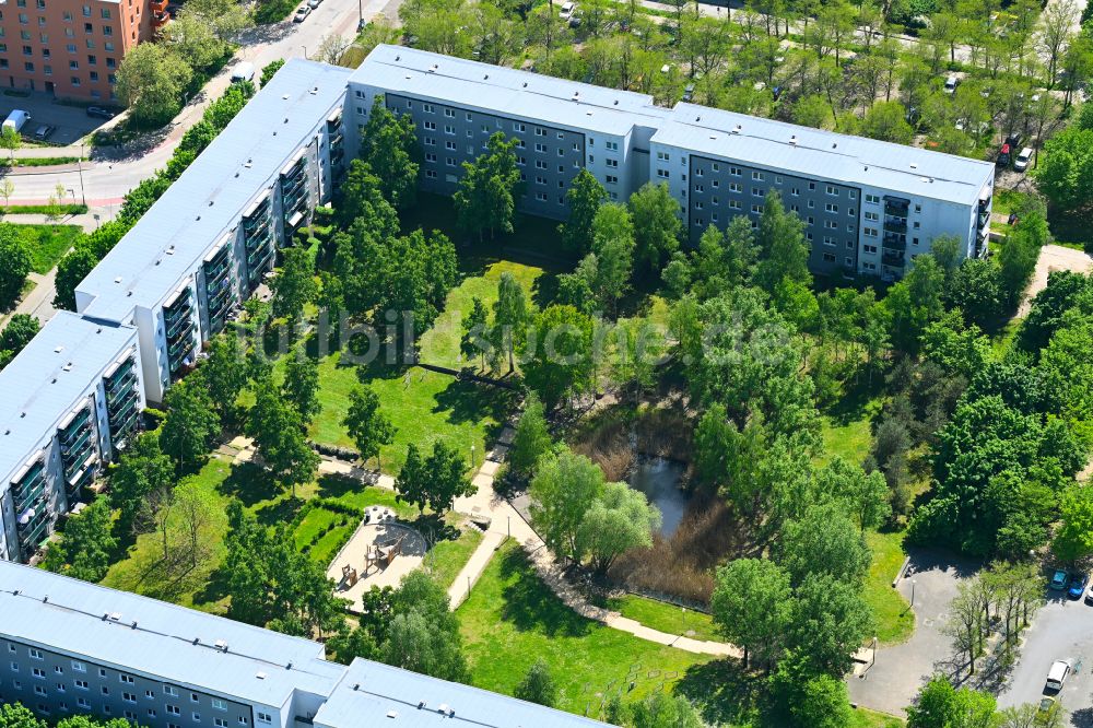 Berlin von oben - Mehrfamilienhaussiedlung an der Kyritzer Straße - Fercher Straße - Gothaer Straße in Berlin, Deutschland