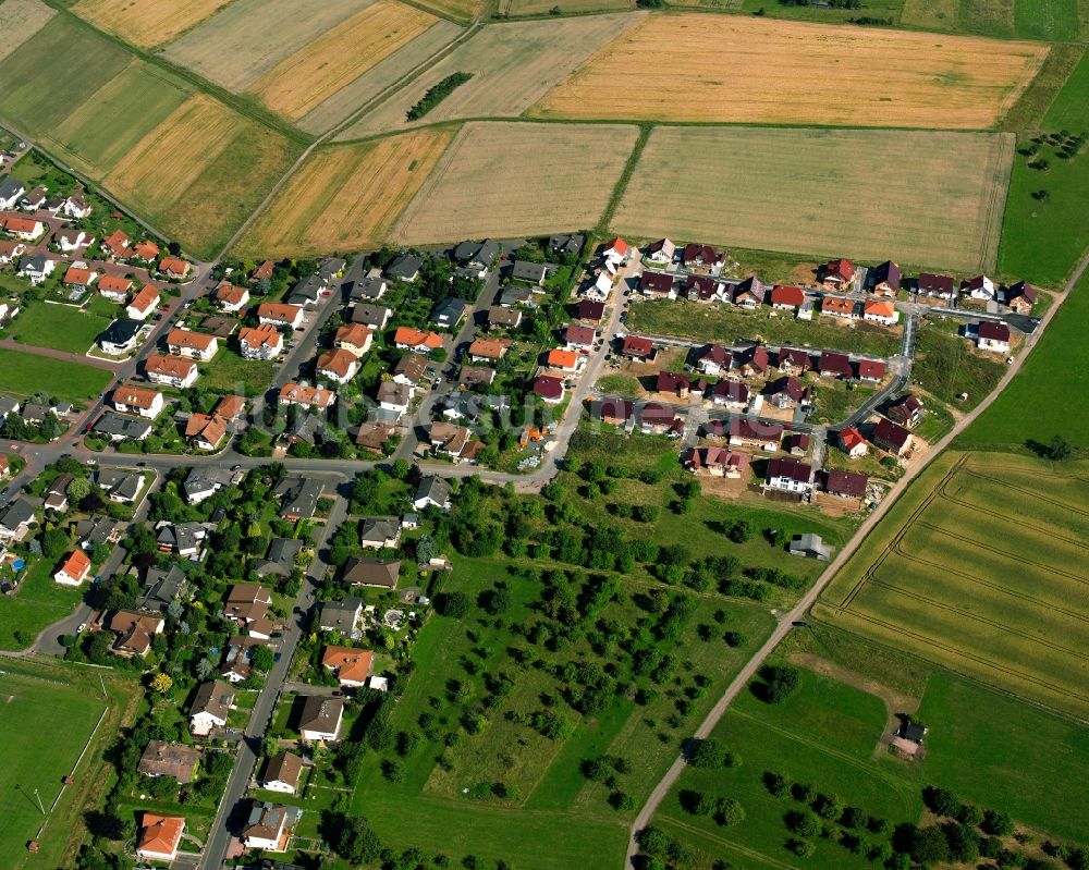 Lindenstruth von oben - Mehrfamilienhaussiedlung in Lindenstruth im Bundesland Hessen, Deutschland