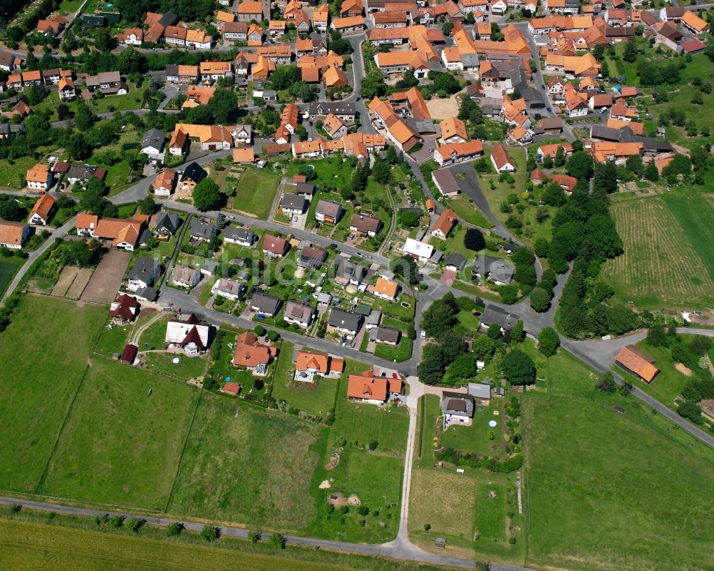 Lippoldshausen aus der Vogelperspektive: Mehrfamilienhaussiedlung in Lippoldshausen im Bundesland Niedersachsen, Deutschland