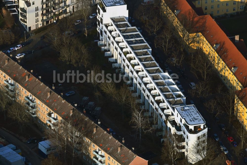 Luftbild Berlin - Mehrfamilienhaussiedlung Mendelstraße - Wolfshagener Straße - Stiftsweg im Ortsteil Pankow in Berlin, Deutschland