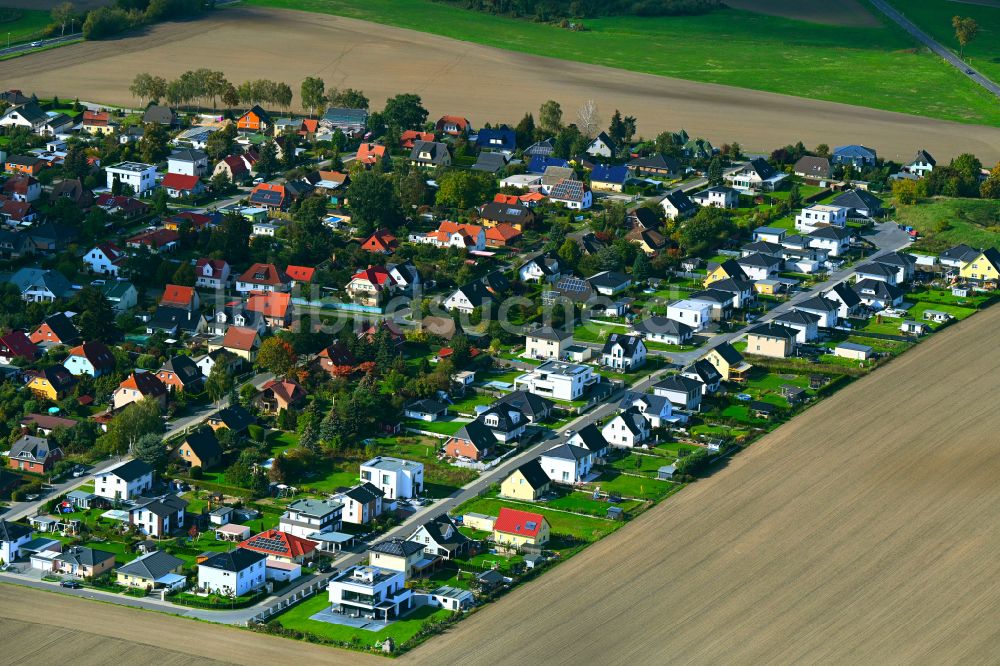 Hoheneiche aus der Vogelperspektive: Mehrfamilienhaussiedlung an der Moselstraße in Hoheneiche im Bundesland Brandenburg, Deutschland