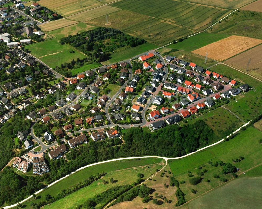 Niederbrechen von oben - Mehrfamilienhaussiedlung in Niederbrechen im Bundesland Hessen, Deutschland