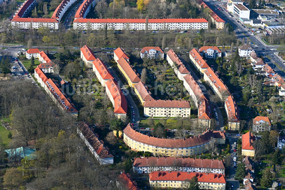 Luftbild Berlin - Mehrfamilienhaussiedlung im Ortsteil Wittenau in Berlin, Deutschland