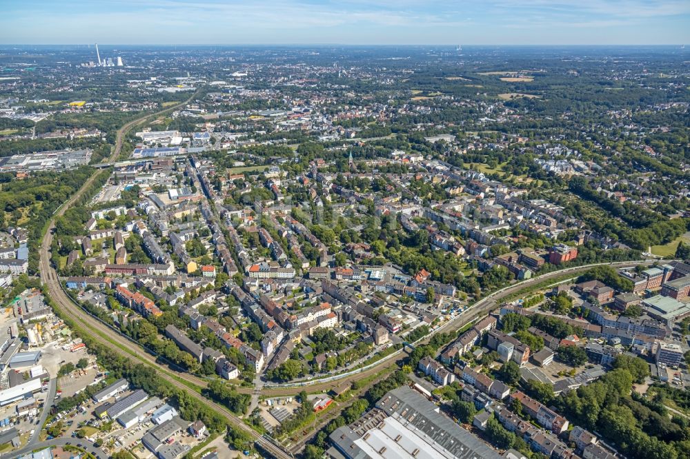 Luftaufnahme Bochum - Mehrfamilienhaussiedlung an der Robertstraße - Gustavstraße - Eickeler Straße - B226 im Ortsteil Hamme in Bochum im Bundesland Nordrhein-Westfalen, Deutschland