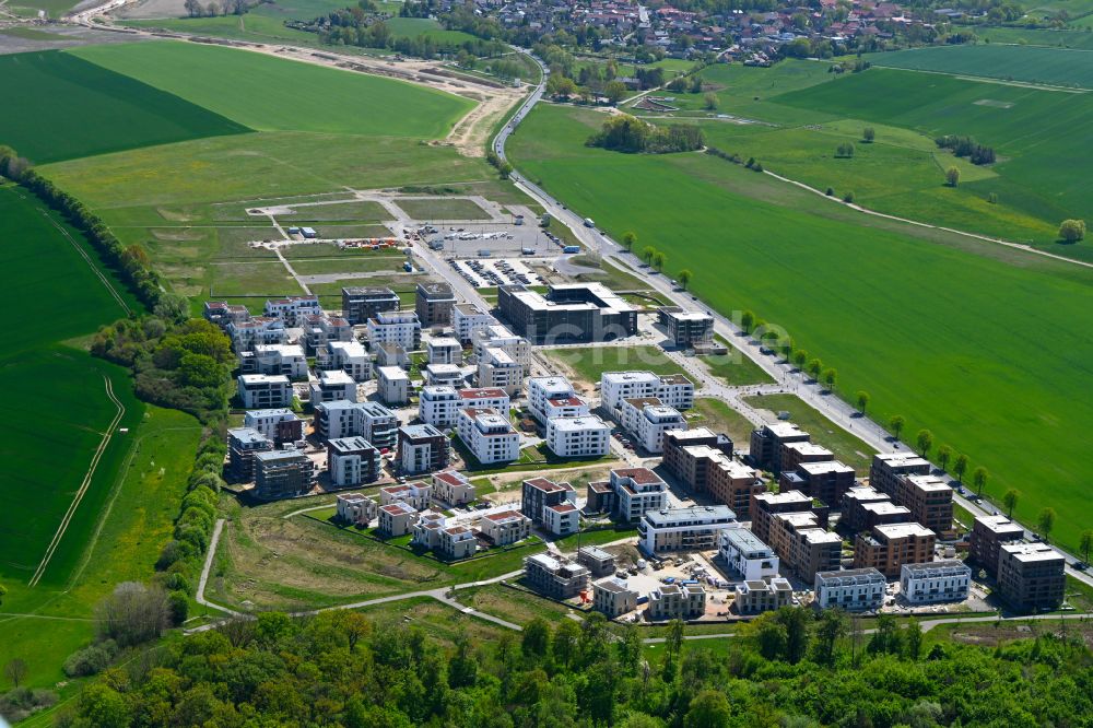 Wolfsburg von oben - Mehrfamilienhaussiedlung Steimker Gärten - Drei Gärten im Ortsteil Hellwinkel in Wolfsburg im Bundesland Niedersachsen, Deutschland