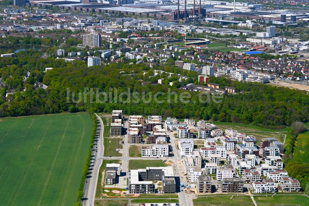 Wolfsburg von oben - Mehrfamilienhaussiedlung Steimker Gärten - Drei Gärten im Ortsteil Hellwinkel in Wolfsburg im Bundesland Niedersachsen, Deutschland