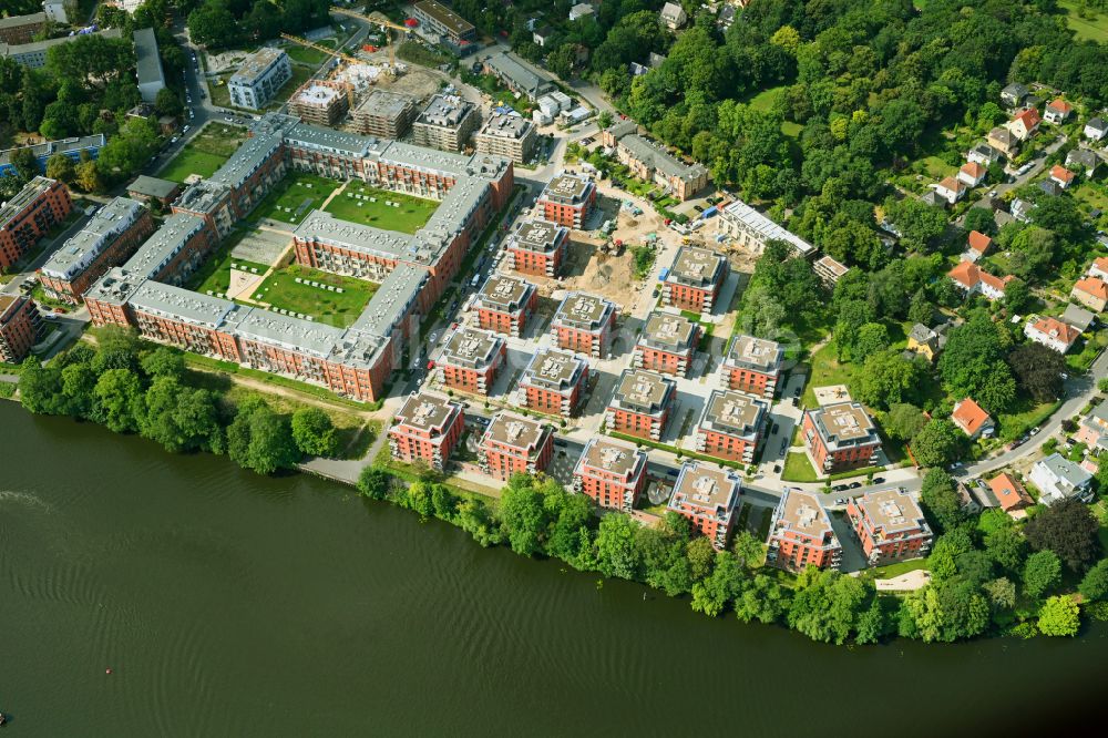 Berlin aus der Vogelperspektive: Mehrfamilienhaussiedlung Wasserstadt Spindlersfeld im Ortsteil Köpenick in Berlin, Deutschland