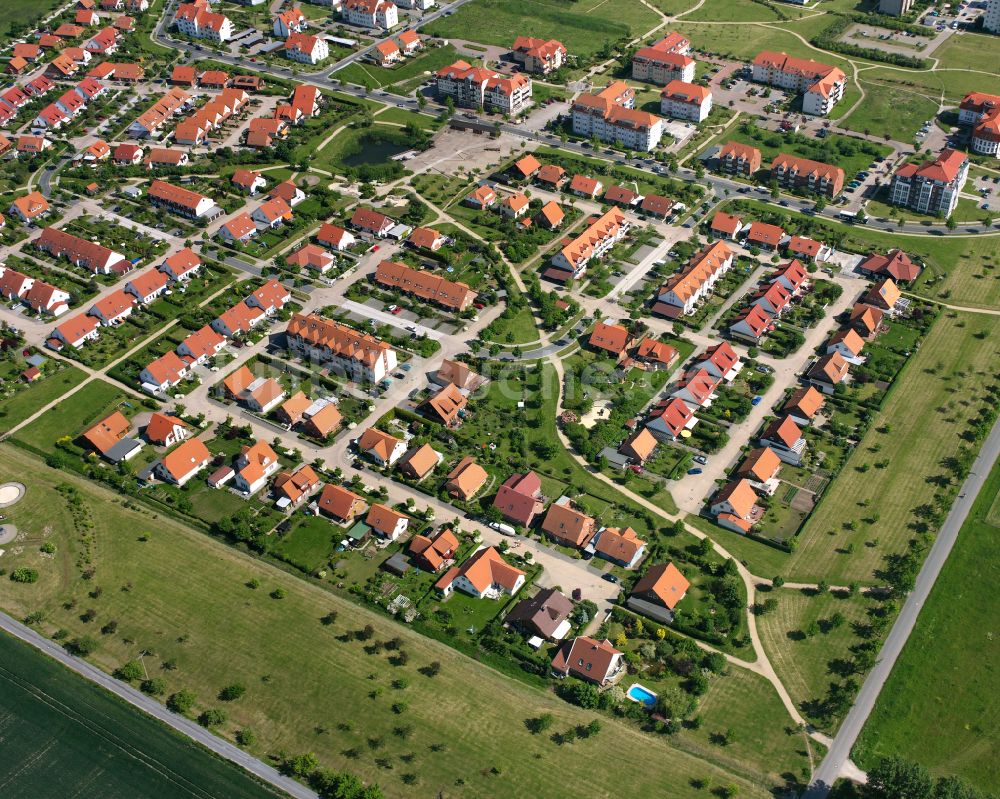 Wernigerode aus der Vogelperspektive: Mehrfamilienhaussiedlung in Wernigerode im Bundesland Sachsen-Anhalt, Deutschland