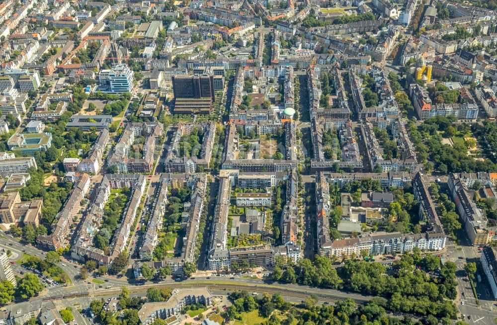 Düsseldorf von oben - Mehrfamilienhaussiedlungen im Ortsteil Golzheim in Düsseldorf im Bundesland Nordrhein-Westfalen, Deutschland