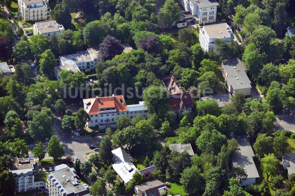 Luftbild Berlin - Mehrfamilienhäuser im Wohnagebiet an der Lassenstraße Ecke Bismarkallee in Berlin Grunewald