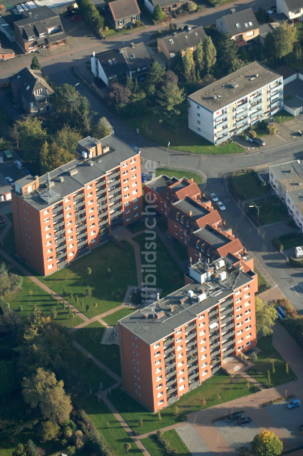 Luftaufnahme Bergkamen - Mehrfamilienhäuser im Wohnneubaugebiet an der Celler Straße in Bergkamen