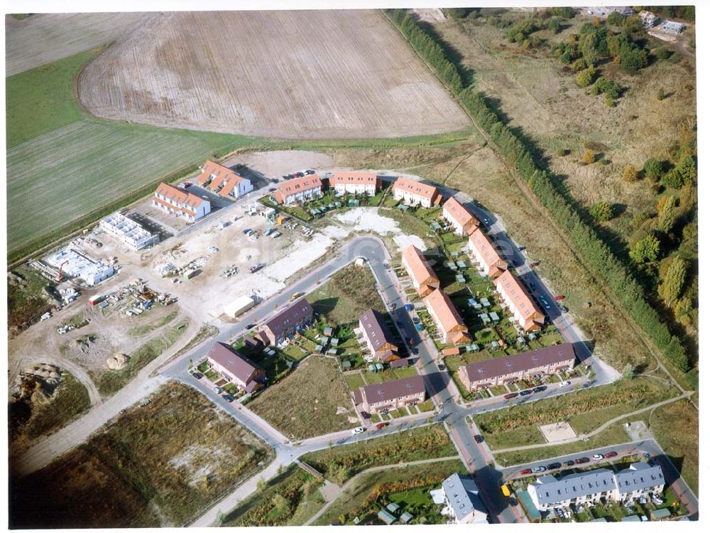 Dallgow von oben - Mehrfamilienwohnhausneubau der CONTENT BERLIN Bauträger GmbH an der Triftstraße in 14624 Dallgow.