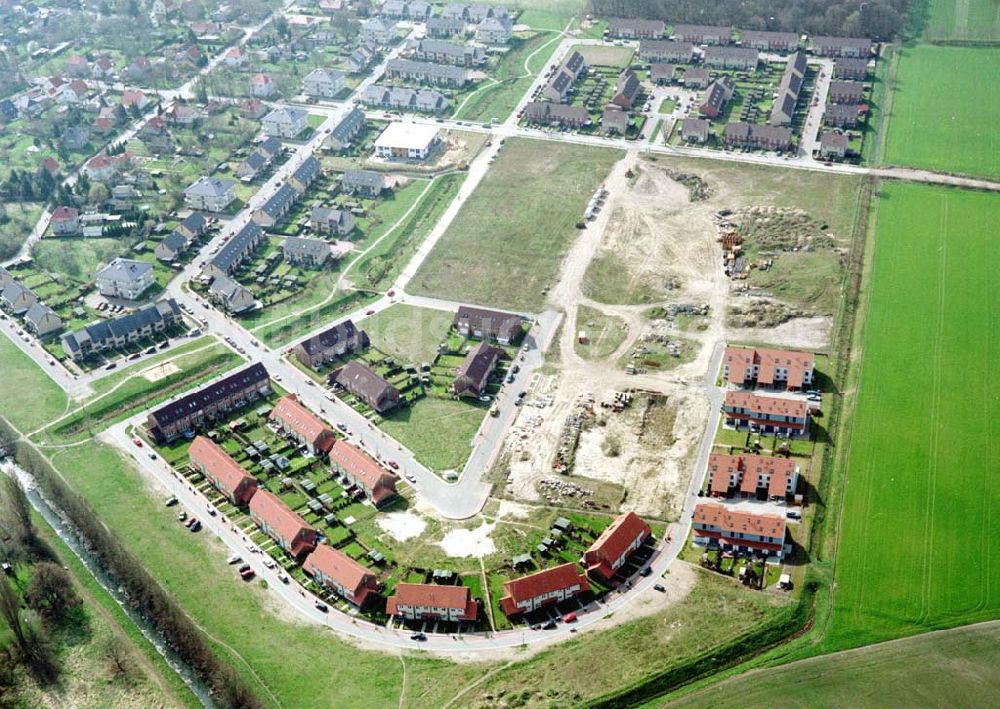 Dallgow aus der Vogelperspektive: Mehrfamilienwohnhausneubau der MÜBAU an der Triftstraße in 14624 Dallgow.