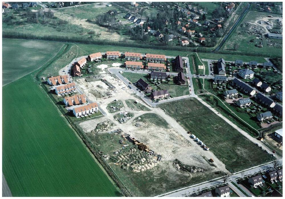 Dallgow aus der Vogelperspektive: Mehrfamilienwohnhausneubau der MÜBAU an der Triftstraße in 14624 Dallgow.