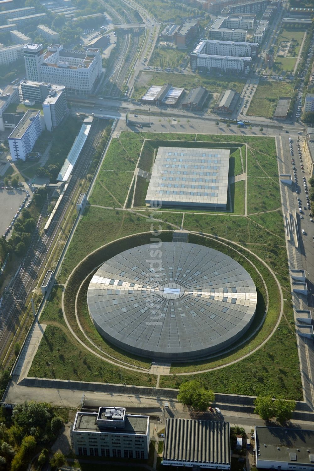 Luftaufnahme Berlin - Mehrzweckhalle und Veranstaltungshalle Velodrom in Berlin