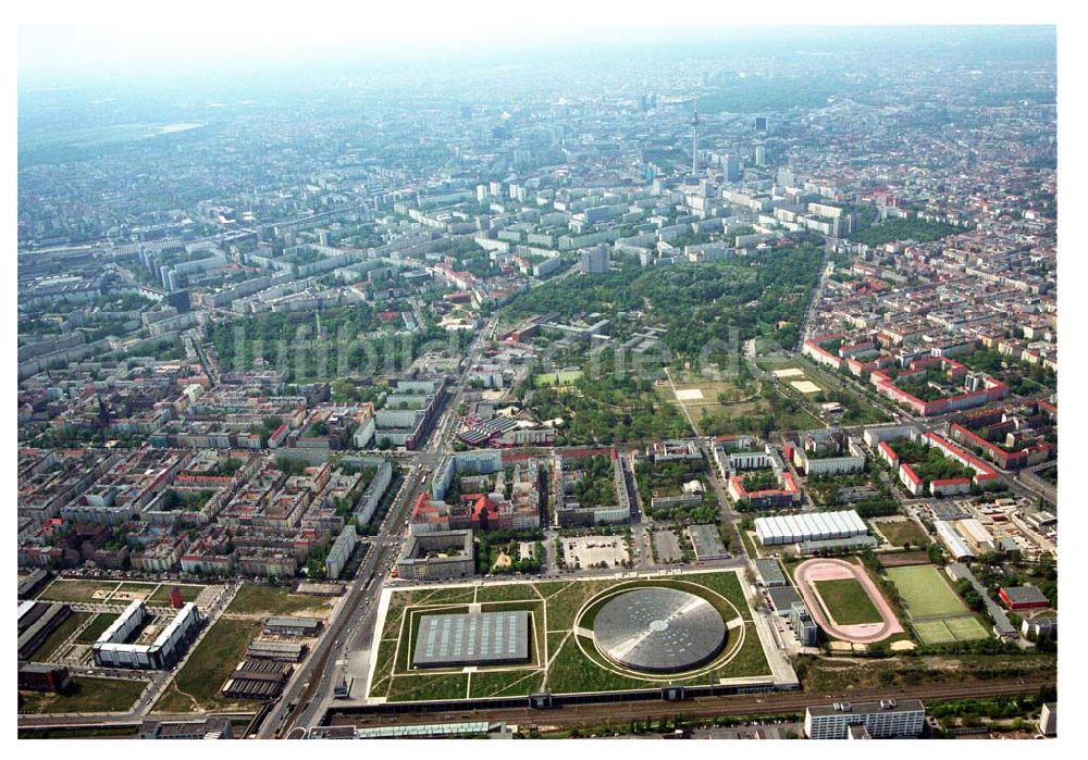 Luftbild Berlin - Prenzlauer-Berg - Mehrzwecksporthalle Velodrom (Berlin Arena) an der Landsberger Allee