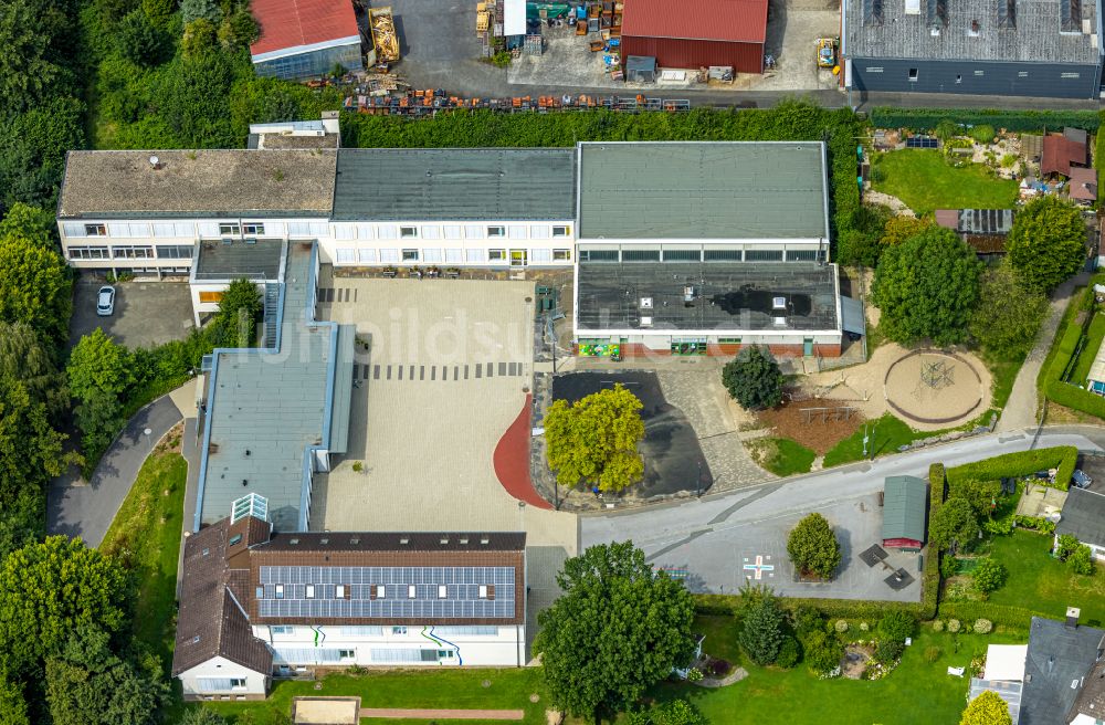 Luftaufnahme Wickede (Ruhr) - Melanchthonschule in Wickede (Ruhr) im Bundesland Nordrhein-Westfalen, Deutschland