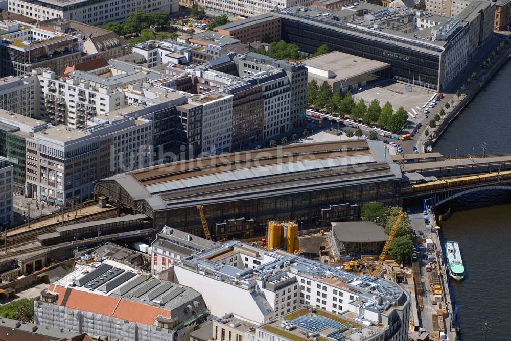 Luftbild Berlin - Mensaumbau im Hauptgebäude der Humboldt-Universität zu Berlin