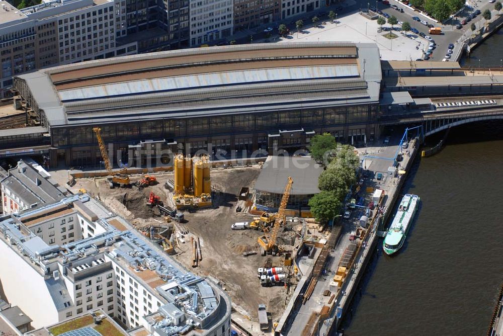 Berlin von oben - Mensaumbau im Hauptgebäude der Humboldt-Universität zu Berlin