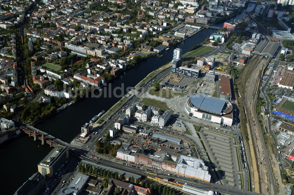 Berlin von oben - Mercedes-Benz-Arena am Ufer des Flusses Spree im Ortsteil Friedrichshain in Berlin