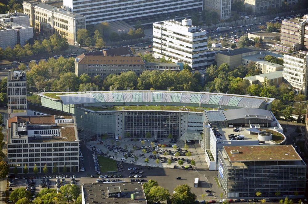 Berlin von oben - Mercedes-Benz Niederlassung am Salzufer in Berlin