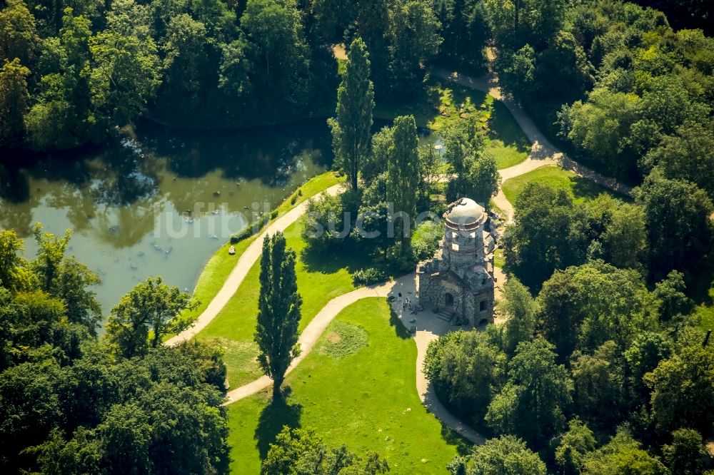 Luftaufnahme Schwetzingen - Merkurtempel im Schloßgarten des Schloss Schwetzingen in Ketsch im Bundesland Baden-Württemberg