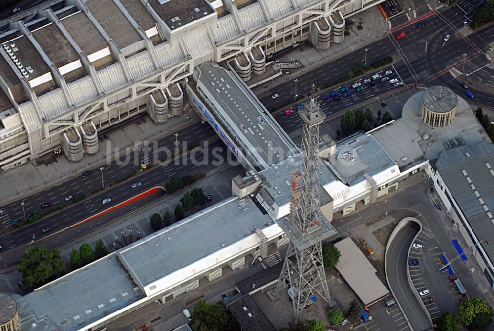 Berlin aus der Vogelperspektive: Messegelände und Funkturm in Berlin-Charlottenburg