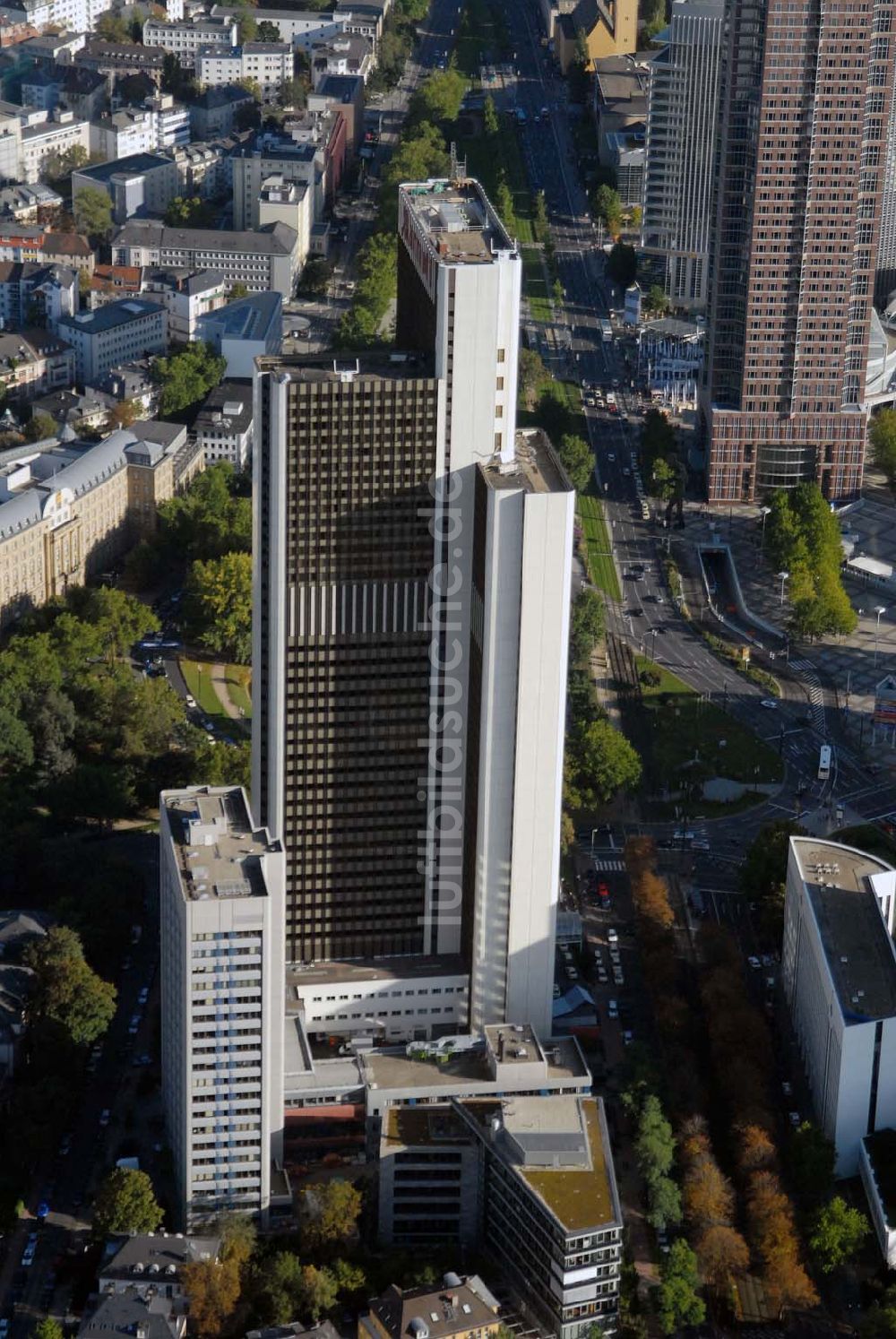 Luftaufnahme Frankfurt am Main - Messeturm und Marriott Hotel